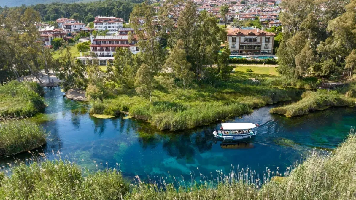 Dünya bu 25 yeri konuşuyor: Yabancı turistlerin Türkiye'de akın ettiği rotalar belli oldu!
