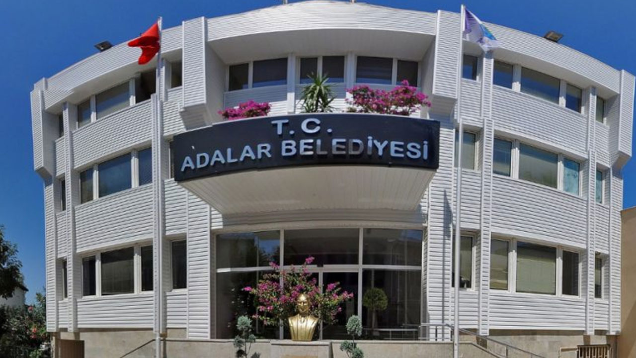 CHP'li Adalar Belediyesi'ne operasyon