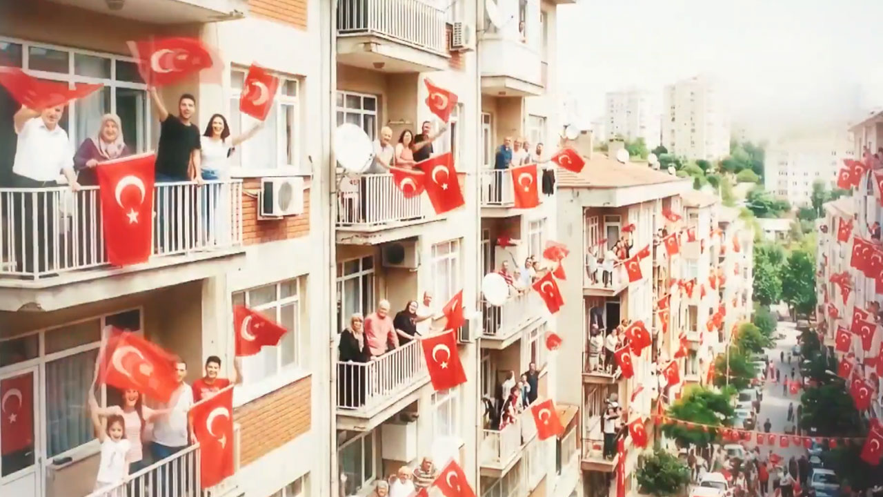 AK Parti'den 'Bizim Çocuklar'a şarkı!