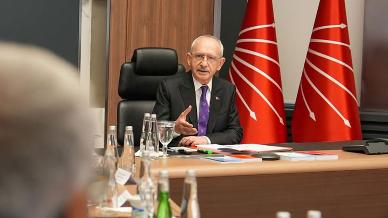 CHP MYK'da yeni kararlar: Antalya ve Kayseri il başkanları görevden alındı