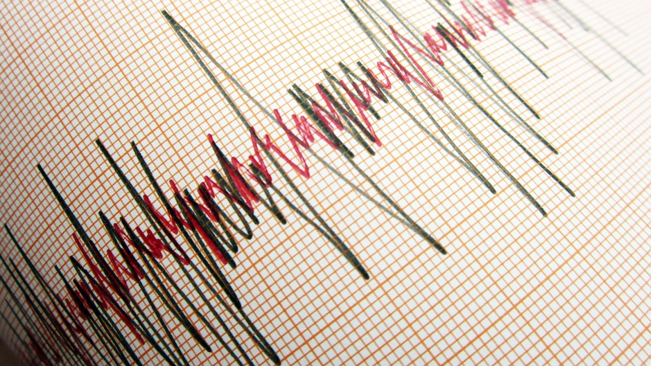 Malatya fena sallandı! 5 büyüklüğünde deprem: Bakan Kurum'dan açıklama geldi
