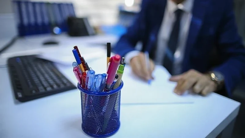 Aylık bazda yüzde 0,99 olarak gerçekleşen enflasyon, yıllık bazda ise yüzde 32,11 seviyesine yerleşti.